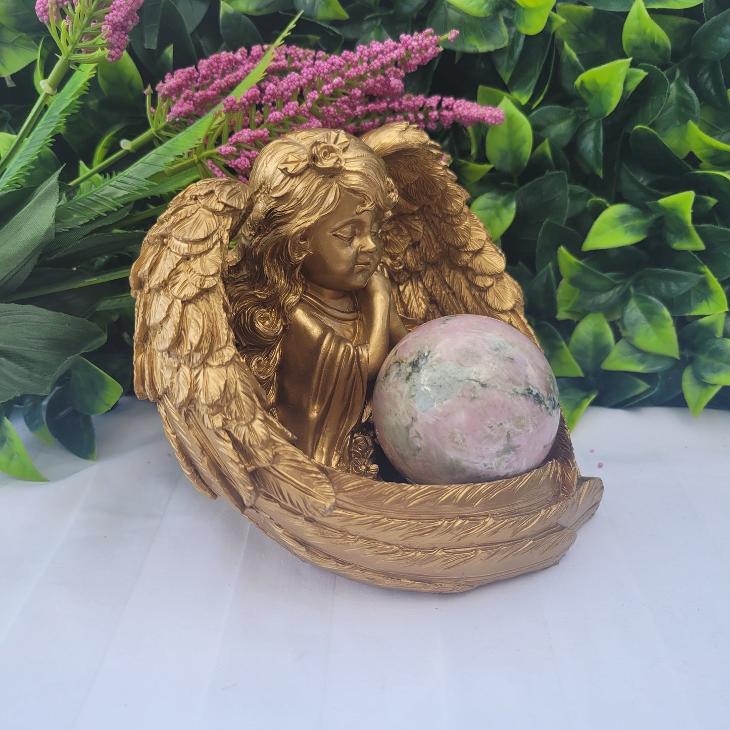 Gold Angel Sphere Stand