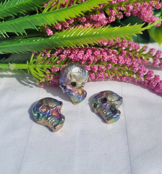 Bismuth mini skulls