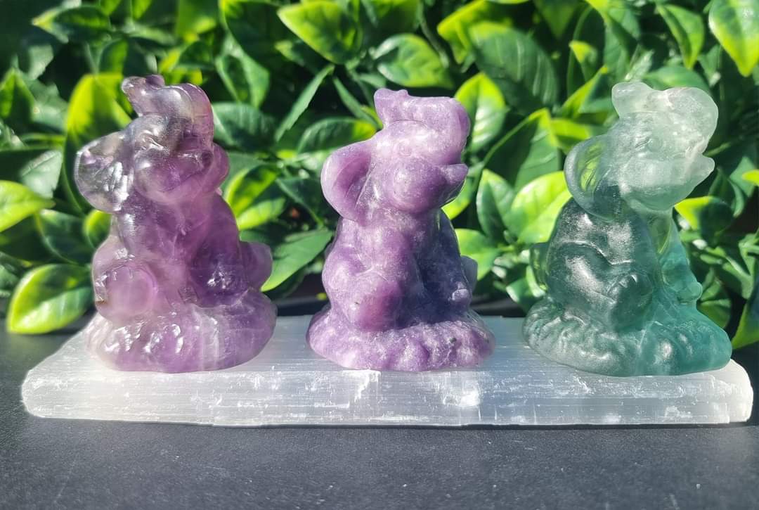 Crystal Sitting Elephants