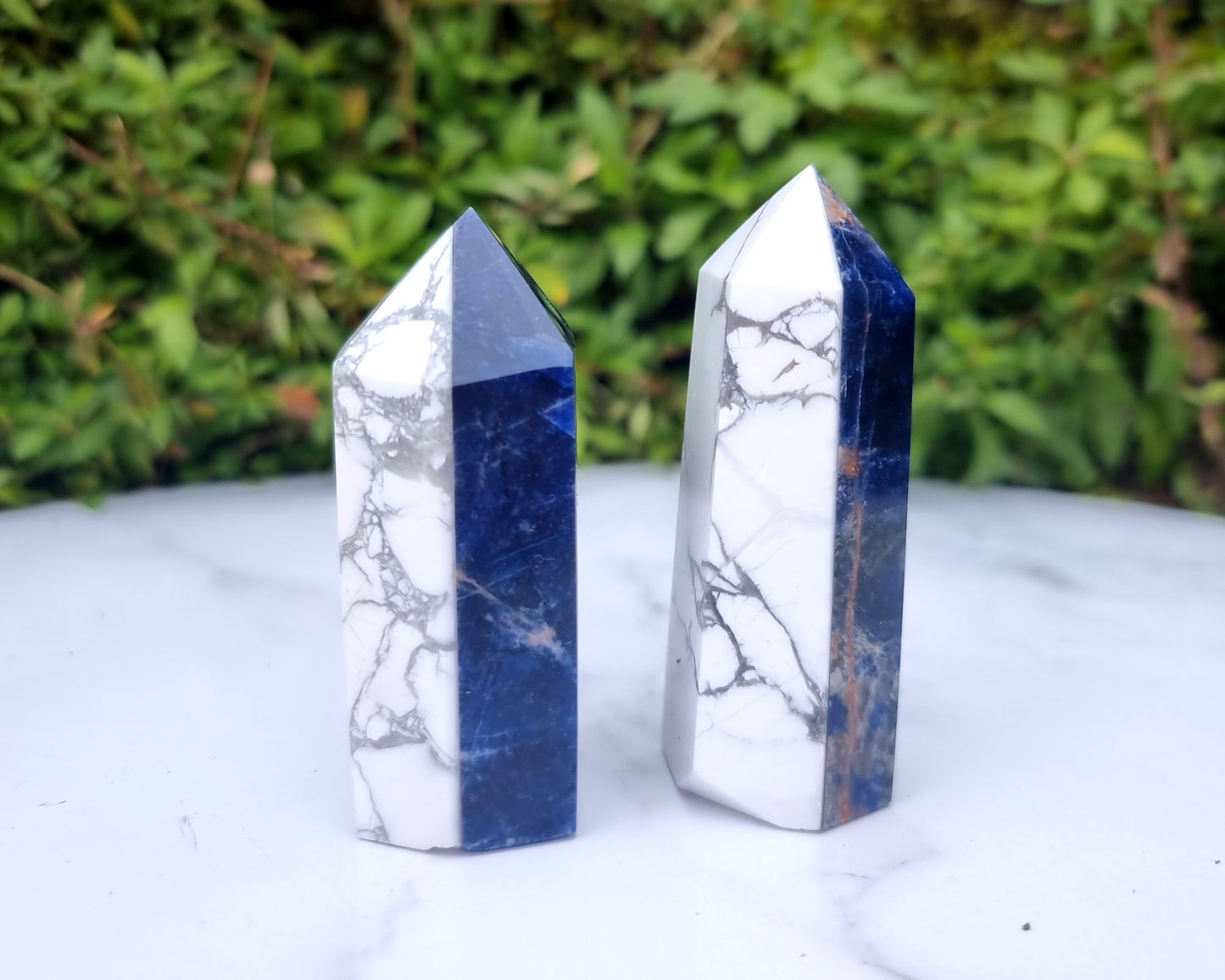 Sodalite & Howlite Point