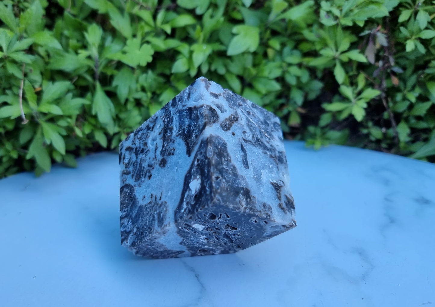 Druzy Quartz on matrix Cube