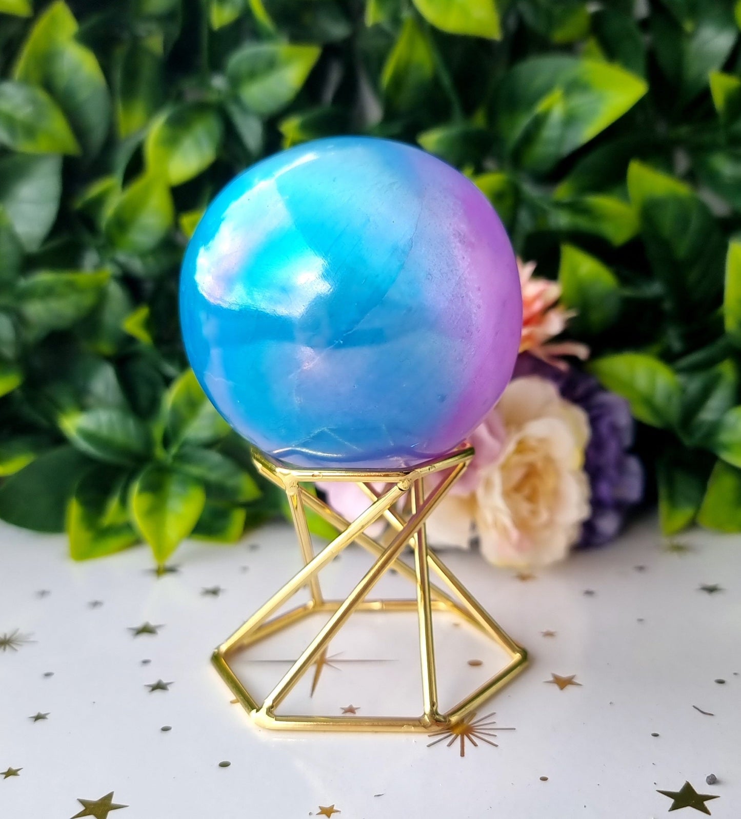 Gold Spiral Sphere Stand