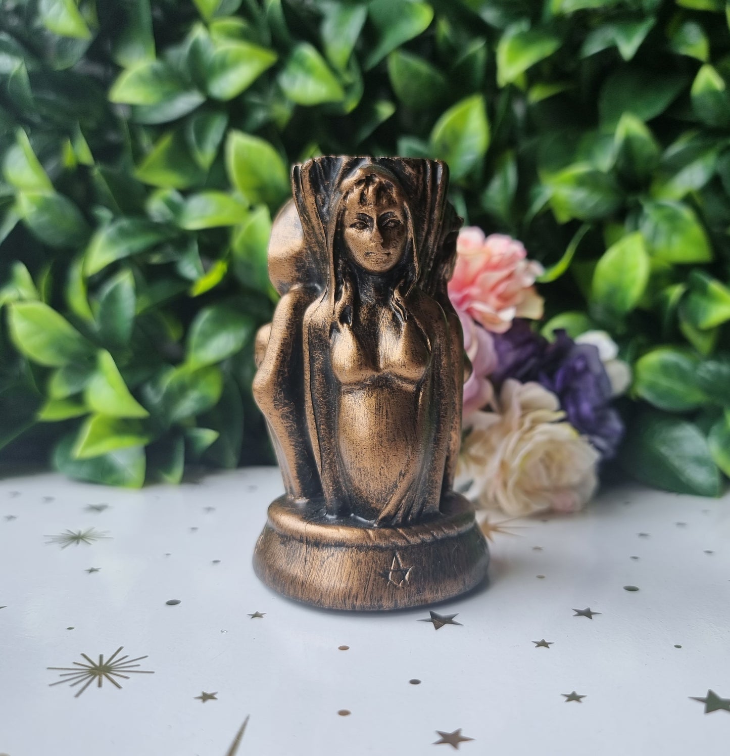 Maiden, Mother, Crone Sphere Stand