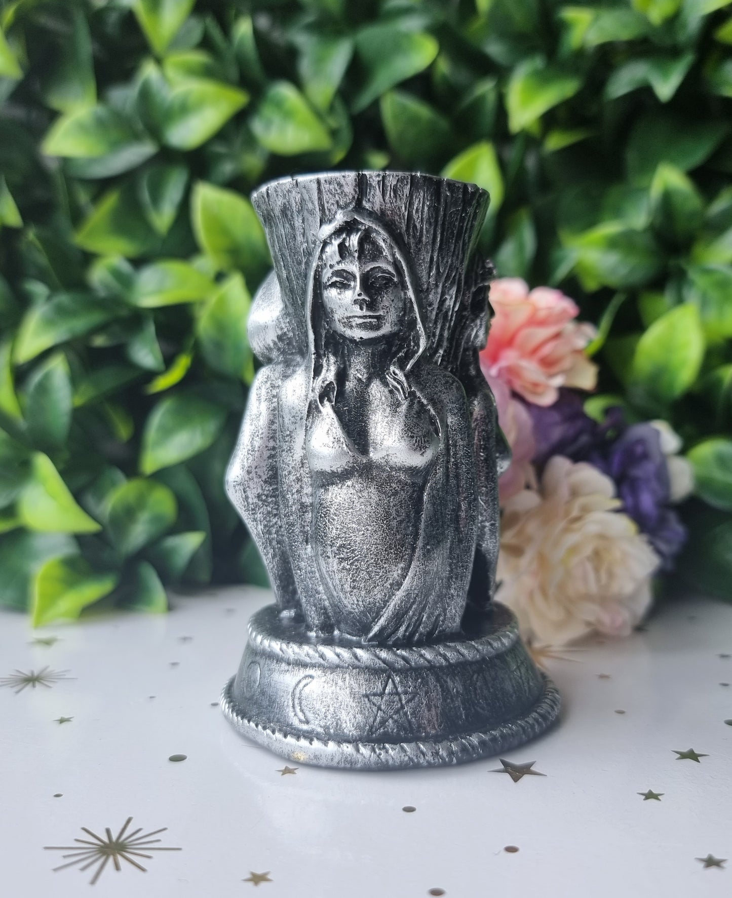 Maiden, Mother, Crone Sphere Stand